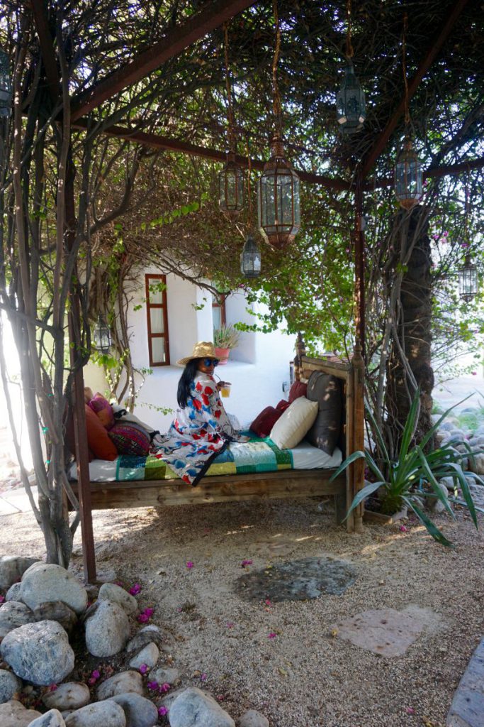 black fashion blogger majormusthaves