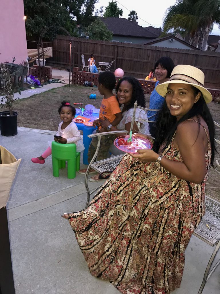 black fashion blogger