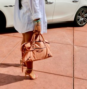 black fashion blogger