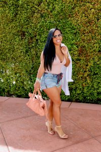 black fashion blogger