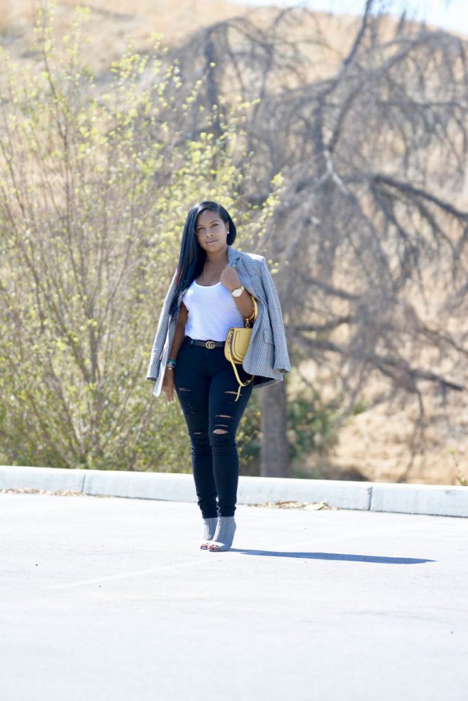 black fashion blogger